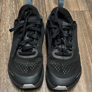 Altra Black Paradigm 5 Athletic Shoes Sneakers Womens 6.5
